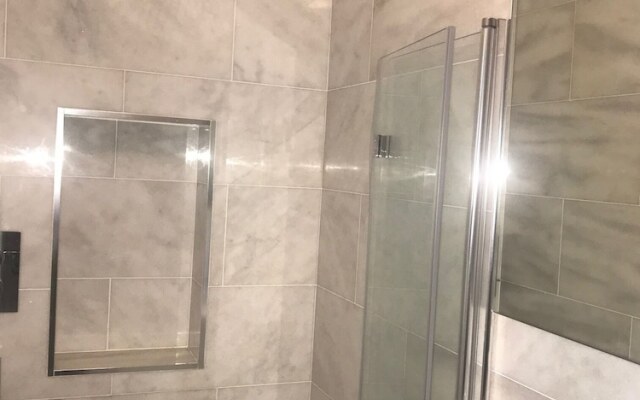 Luxurious 3-bed Apartment in Conservation Area