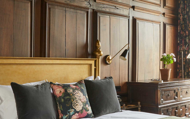 The Pig at Bridge Place