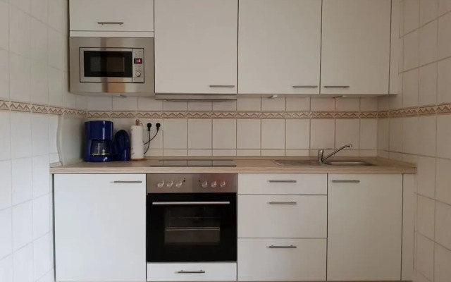 Holiday Home With 2 Bedrooms and Private Garden