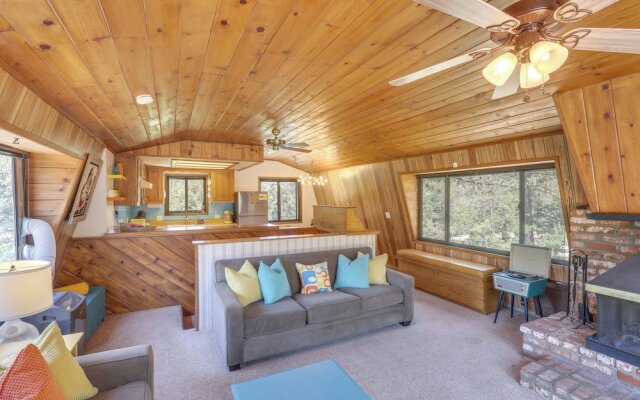 Colorful Alpine Cabin w/ Deck & Mountain View