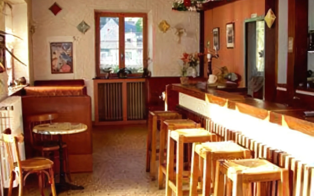 Hôtel Restaurant Ambroise