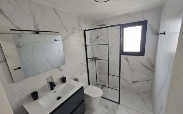 Dream Beach 1 BR Apartment Terrace Dining Pool