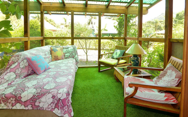 Marks Place Moorea