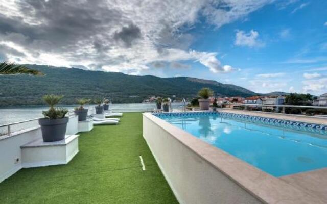 Apartments Holidays Roko