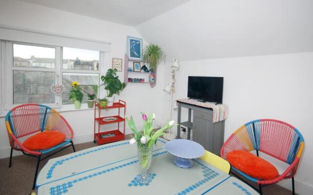 Enjoy Ventnor 2, Pier Street, Wightlink offer