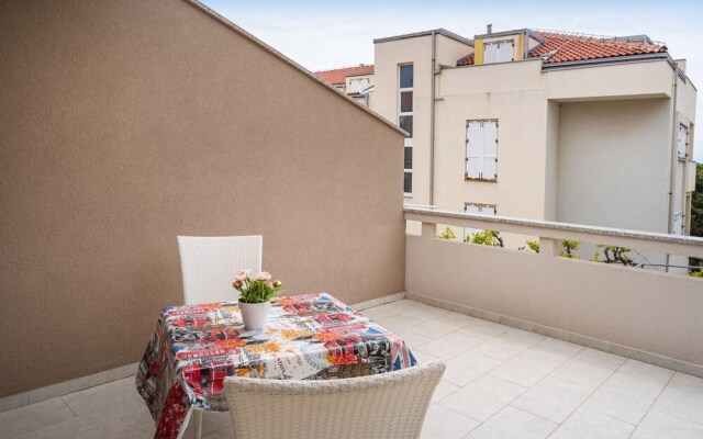 Studio Apartments Near Center 4