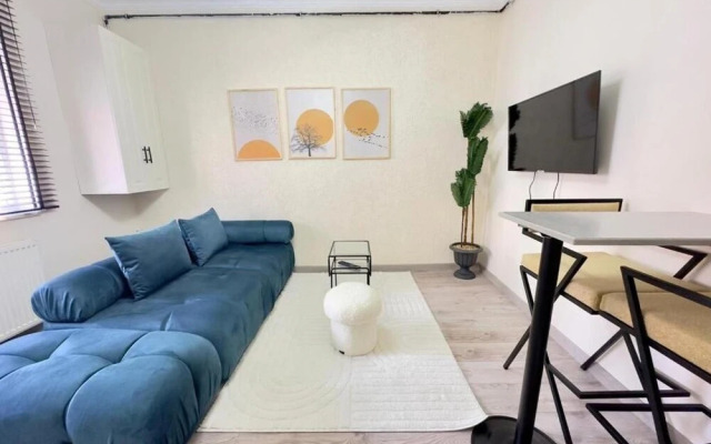 Taksi̇m Whi̇te Sui̇t