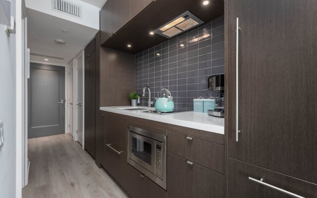 QuickStay Yorkville Condo - Yonge & Bloor