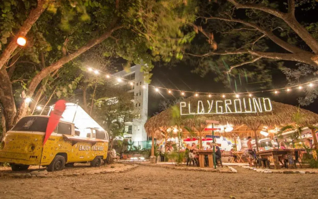 Tamarindo Surf Camps by Selina Surf Club - Hostel