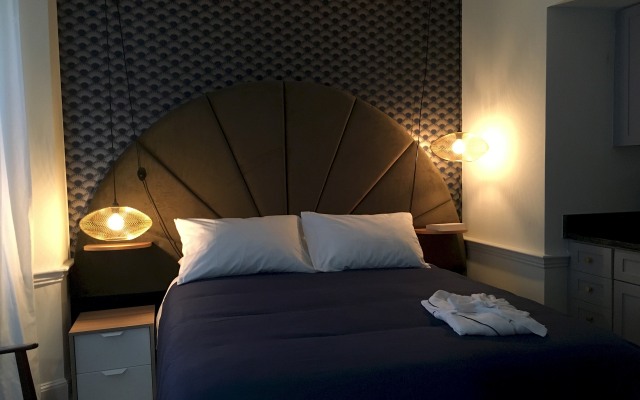 Modern Studio with Great Wifi and Amenities!