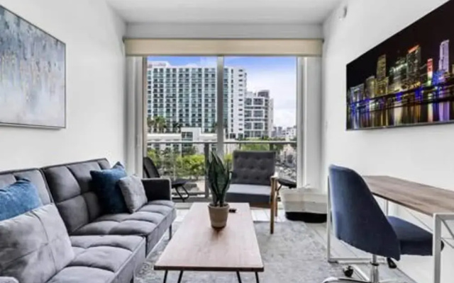 Modern 1BR Apt In Edgewater Free Parking