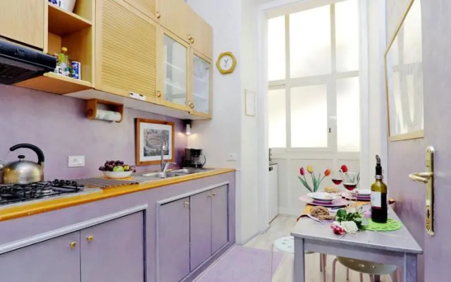 Il Tulipano Colosseo apartment Rome