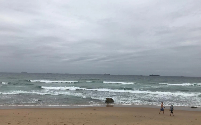 Umhlanga Beach Front 4 Sleeper