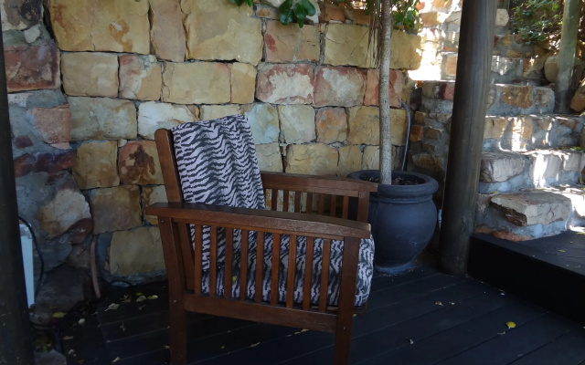 African Violet Guest Suites