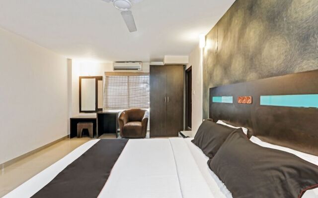 Collection O 50126 Hotel Sk Elegance