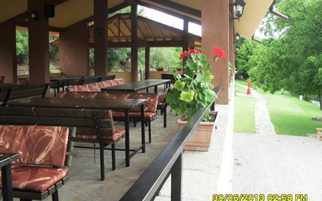 Perpershka River Villas