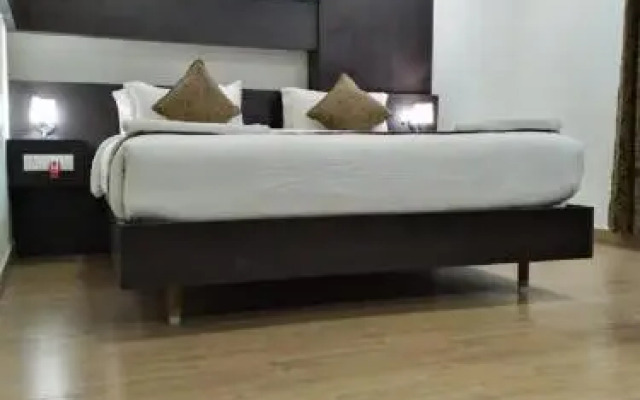 saravanaa residency