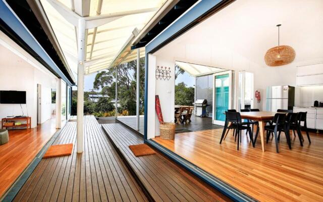 Ayana Beach House - Pet Friendly - Opposite Beach