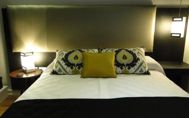 Ambit Boulevard Hotel Boutique