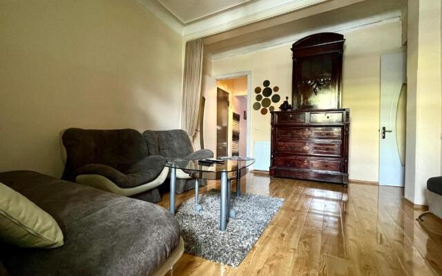 Apartment in Old Tbilisi Orbeliani Square