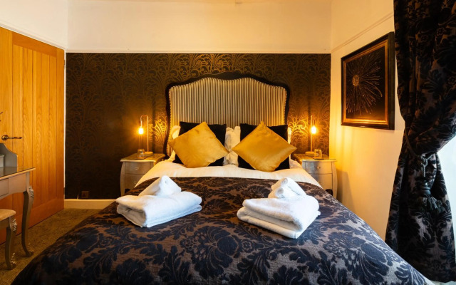 Holly Lodge Guest House