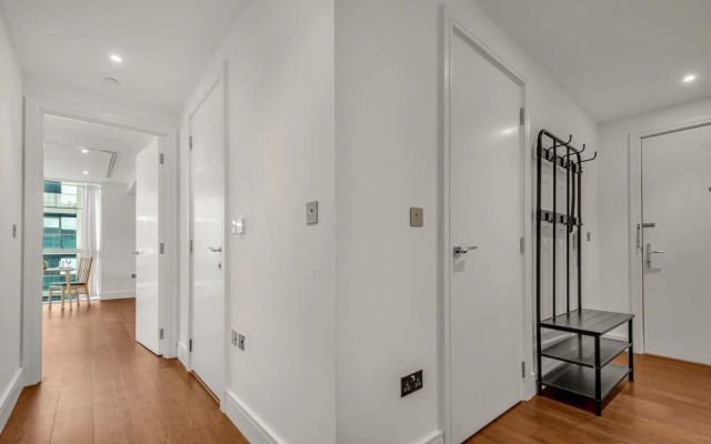 Stunning Serviced Apartment-Canary Wharf