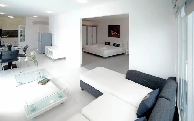 Roomquest Utopia Kata and Residence