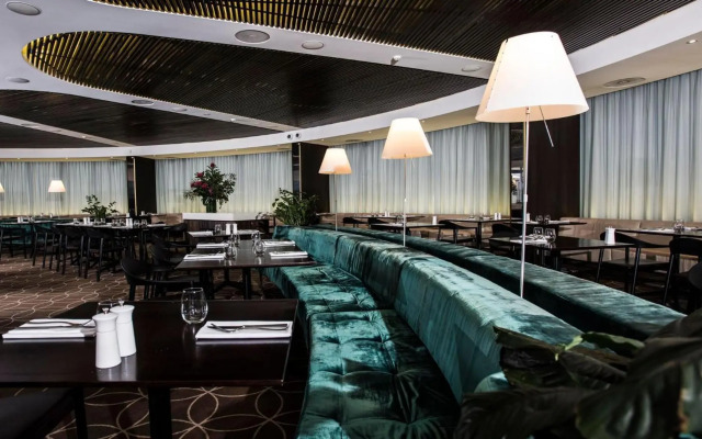 Novotel Sydney West HQ Hotel