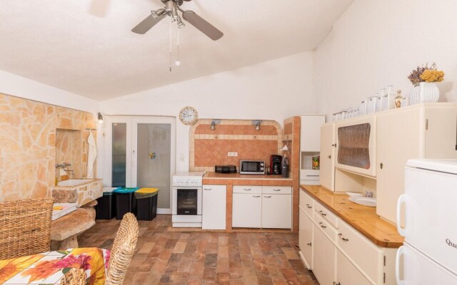 Beautiful Home in Vodnjan With Wifi and 4 Bedrooms
