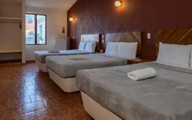 Capital O Hotel Rolovi Cancun