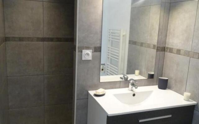 T2 calme avec vue mer et borne de recharge