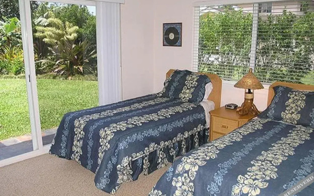 Hale Ohana by RedAwning