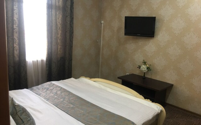 Turan Hotel On Mustafin 88