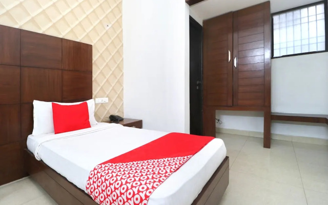 OYO 8627 Hotel Space