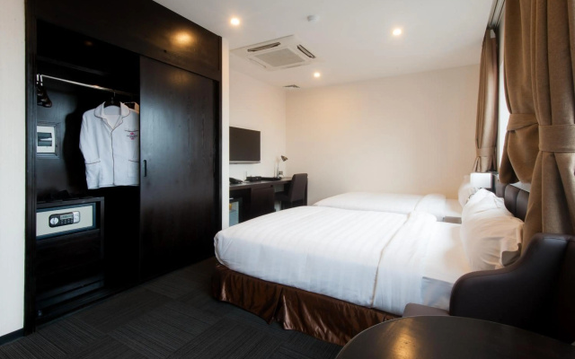 Sakura Hotel – Guest Rooms – Hanoi