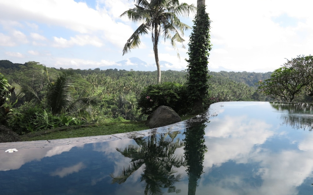 Taman Bebek Resort & Spa