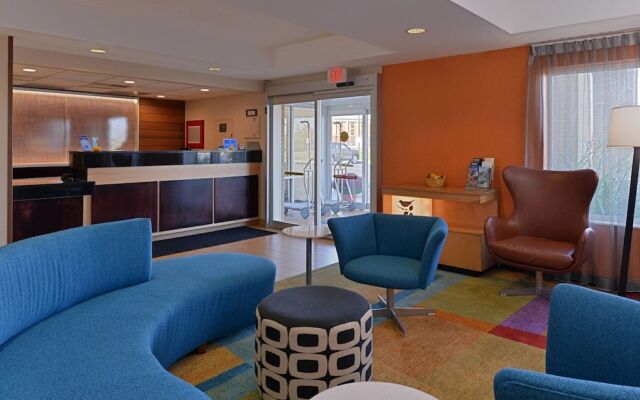 Fairfield Inn and Suites by Marriott Troy Ohio