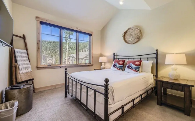 6507 Settlers Creek Townhomes 3 Bedroom Townhouse