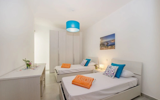 The Hillock North E3