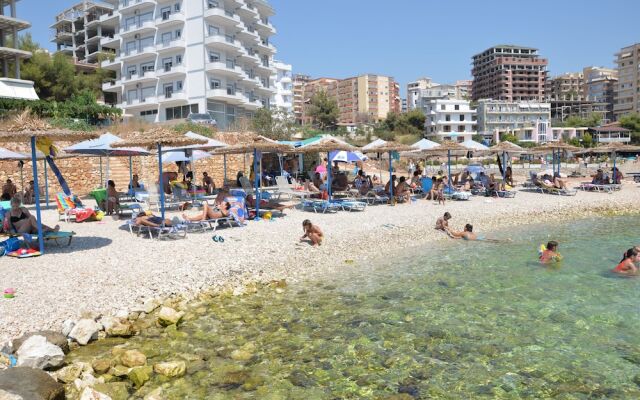 Kleri Beach Apartments