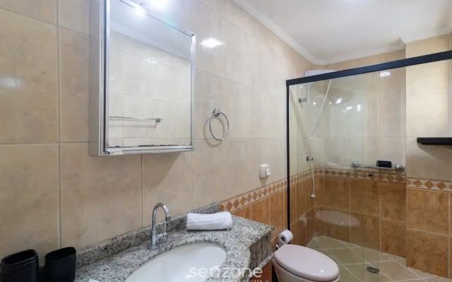 Apt Steps From the Beach in BC Crt0032