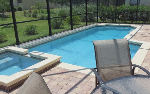 Deluxe Pool Homes by SVV