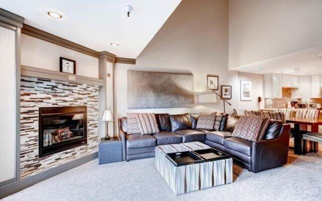 4 Bedroom Ski in, Ski out Mountain Vacation Rental Located Next to Historic Main Street in Downtown Breckenridge