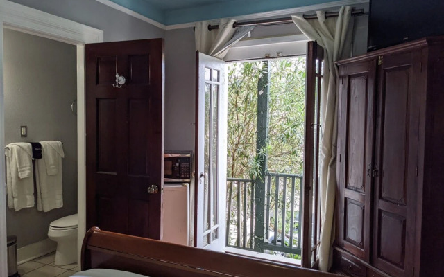 Balcony Guest House