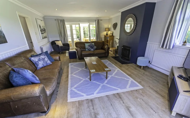 Ladywell Croyde 6 Bedrooms, Sleeps 12, Hot Tub
