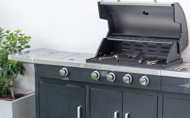 Dov Garden apartment with private pool