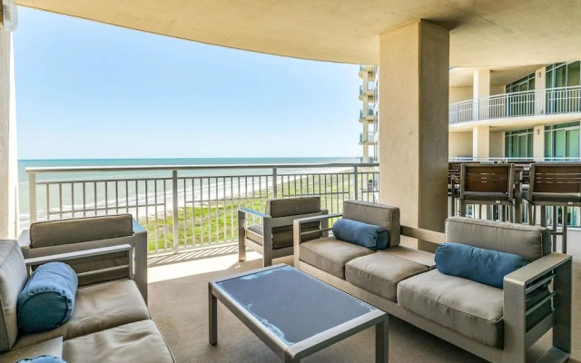 Palisade Palms Beachfront