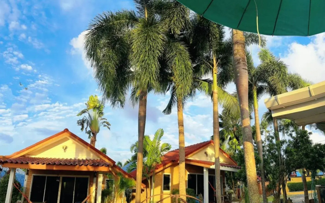 Sanuk bungalows