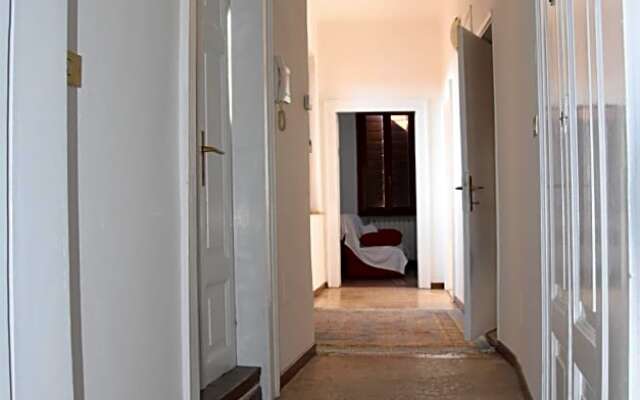 Stay in Verona Center