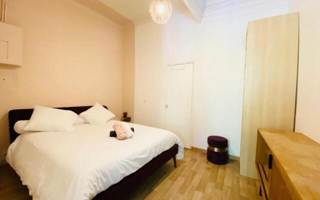 Grand appartement Place Préfecture 105m2